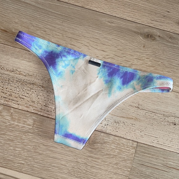 Triangl Tie Dye Blue Purple Bikini Set Sz Small - Picture 8 of 8